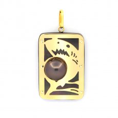 18K Gold + Mother-of-Pearl Pendant and 1 half Tahitian Pearl - Dimensions = 28 x 19 mm - Shark