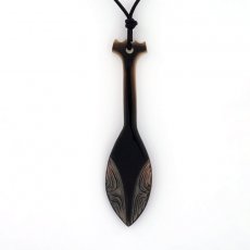 Ciondolo in madreperla e Collana in cuoio