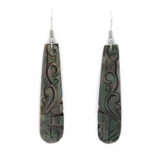 Boucles d'oreilles en Nacre de Tahiti - 52 x 12 mm
