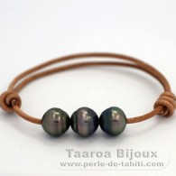 Braccialetto in Cuoio e 3 Perle di Tahiti Cerchiate C di 11 a 11.4 mm